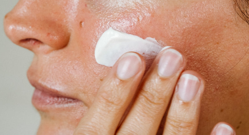 3 conseils de notre dermatologue pour bien hydrater sa peau en hiver