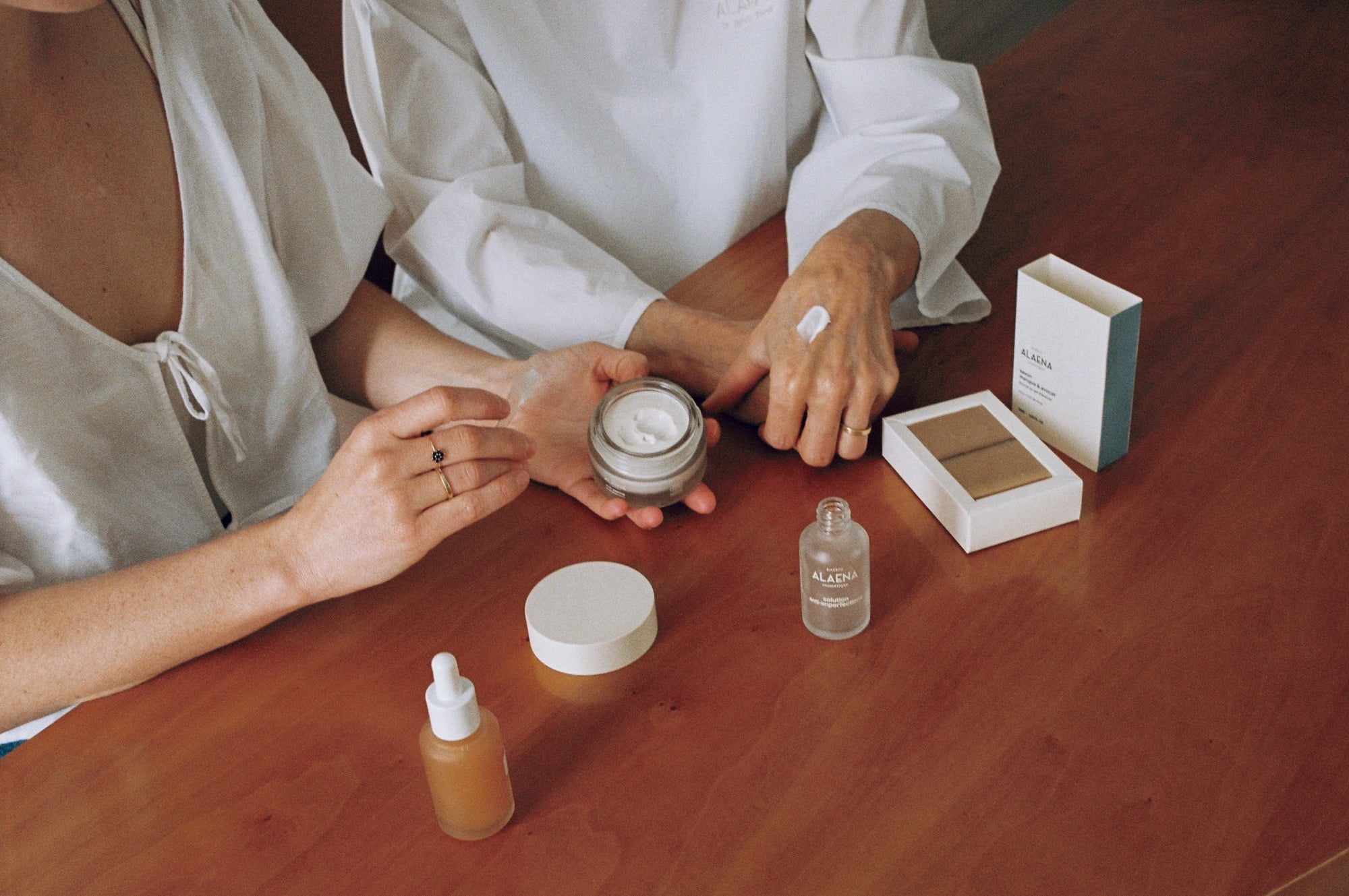 Découvrez l'aventure mère fille des fondatrices d'Alaena Cosmétique