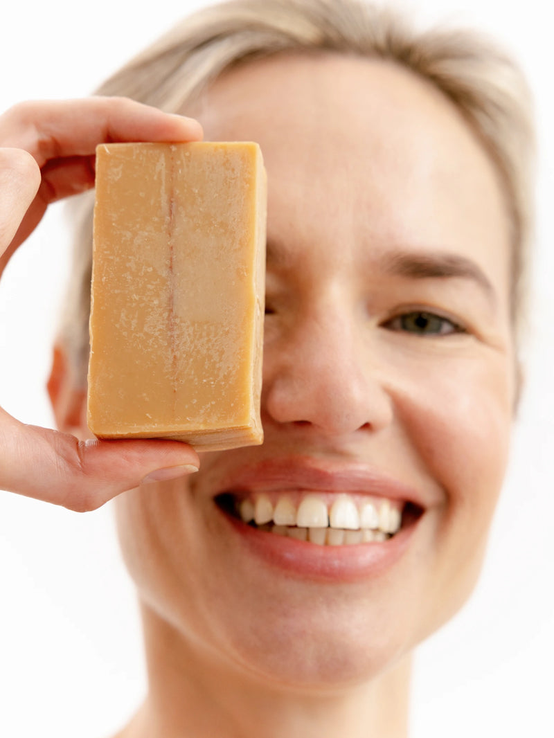Savon dermatologique saponifié à froid